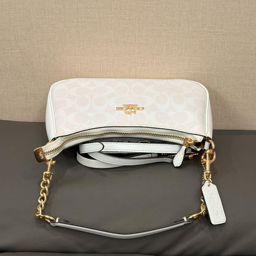 Coach Ivory Shoulder Bag with Gold Accents Fashion❤️🎉🎉🎉🎉 - Picture 2 of 5